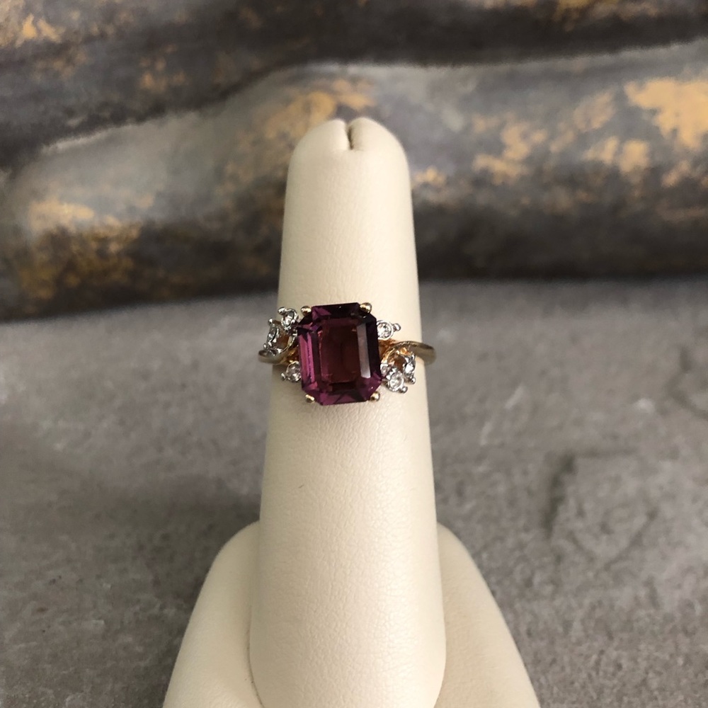 Pretty ring